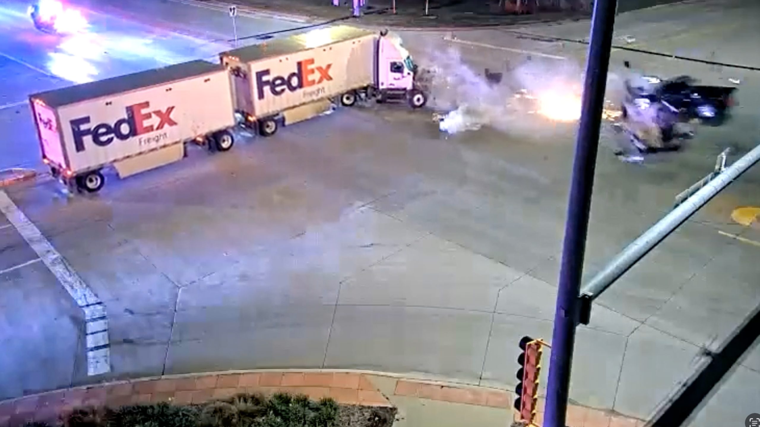 Watch: Suspect fleeing from police crashes into FedEx semi-truck — Marietta Community news
