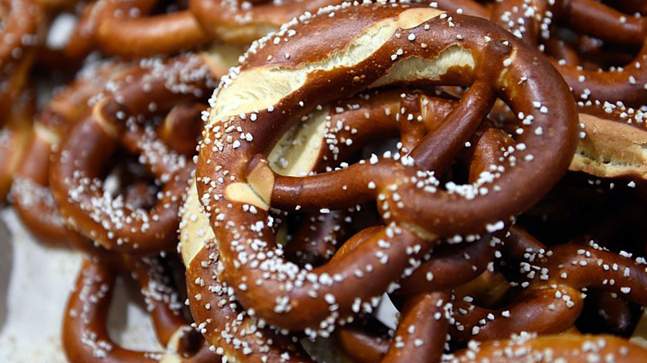 Students served pretzels covered in oven cleaner, lawsuit claims — Marietta Schools news